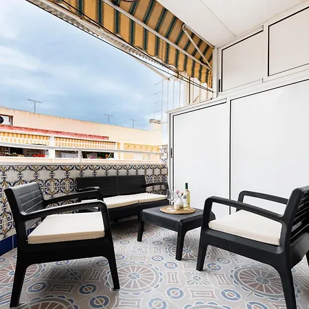 La Loma 2br Penthouse