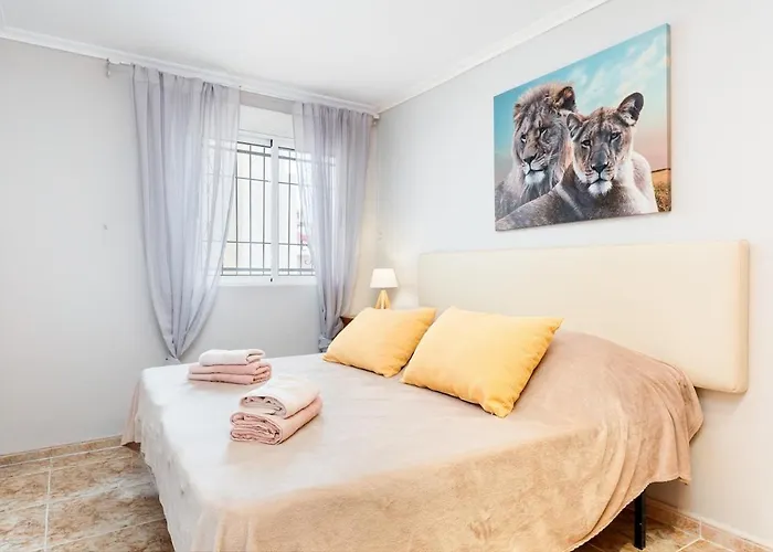 La Loma 2br Penthouse *