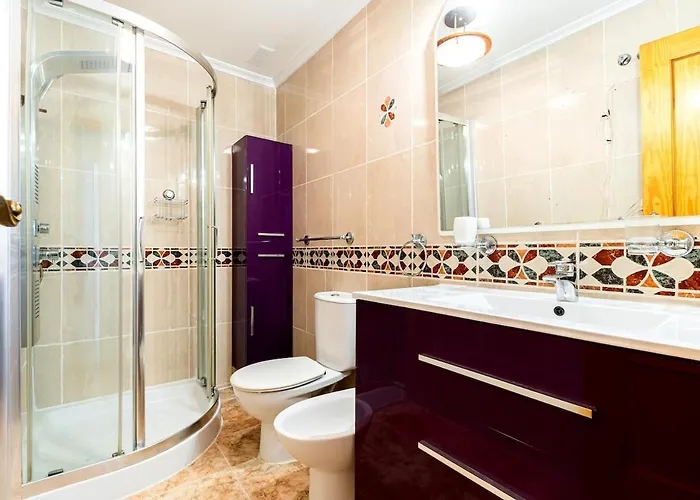 La Loma 2br Penthouse *